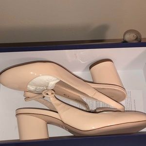 stuart weitzman coretta pump